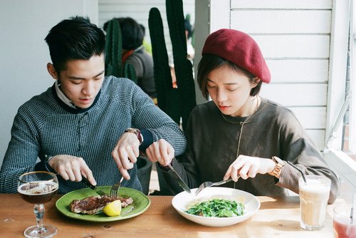 每一段青春都会苍老 但我希望记忆里的你一直都好