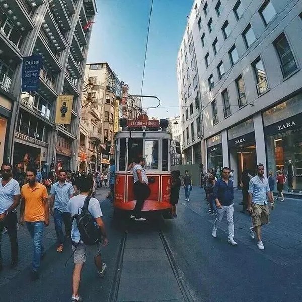 广角城市风景图片