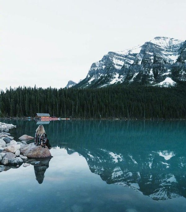 落基山脉 Moraine Lake 梦莲